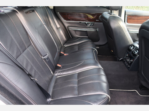 Jaguar XJ D V6 PORTFOLIO L 39