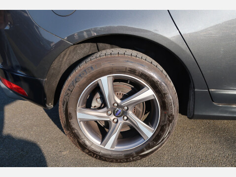 Volvo XC60 D5 R-DESIGN LUX NAV AWD 18