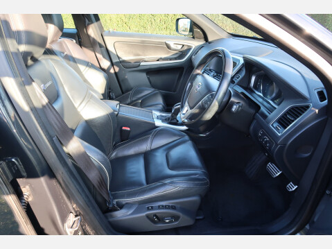 Volvo XC60 D5 R-DESIGN LUX NAV AWD 22