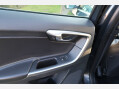 Volvo XC60 D5 R-DESIGN LUX NAV AWD 28