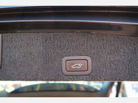 Volvo XC60 D5 R-DESIGN LUX NAV AWD 37