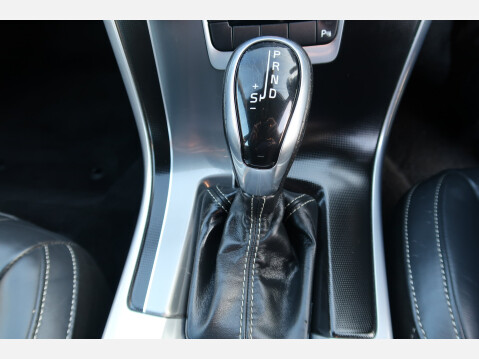 Volvo XC60 D5 R-DESIGN LUX NAV AWD 41