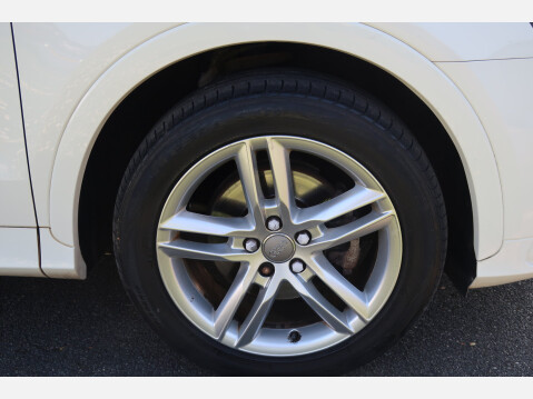 Audi Q3 TDI S LINE 17