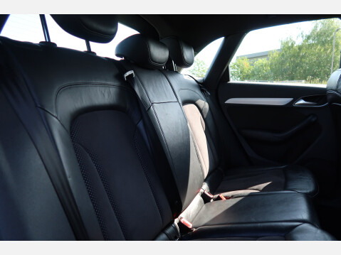 Audi Q3 TDI S LINE 30