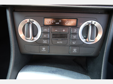 Audi Q3 TDI S LINE 38