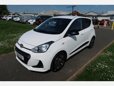 Hyundai i10 GO SE 6