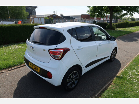 Hyundai i10 GO SE 14