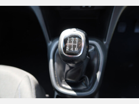 Hyundai i10 GO SE 37