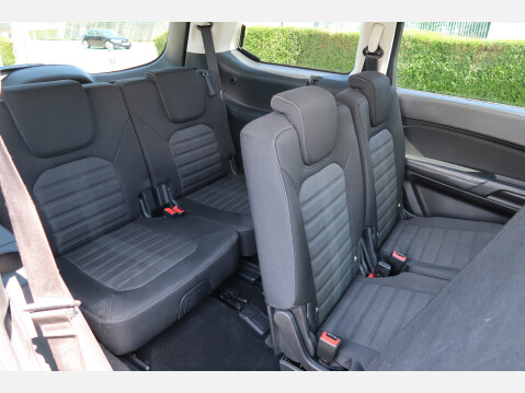 Ford Galaxy ZETEC TDCI 33