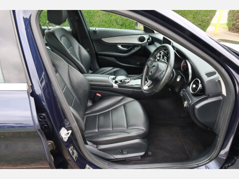 Mercedes-Benz C Class C220 BLUETEC SPORT 19