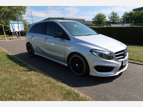 Mercedes-Benz B Class B 180 D AMG LINE PREMIUM 2