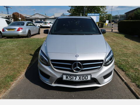 Mercedes-Benz B Class B 180 D AMG LINE PREMIUM 4