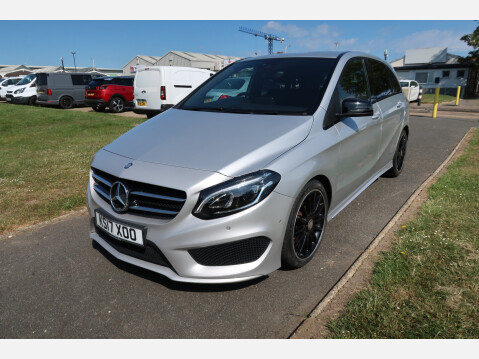 Mercedes-Benz B Class B 180 D AMG LINE PREMIUM 5