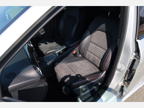 Mercedes-Benz B Class B 180 D AMG LINE PREMIUM 25