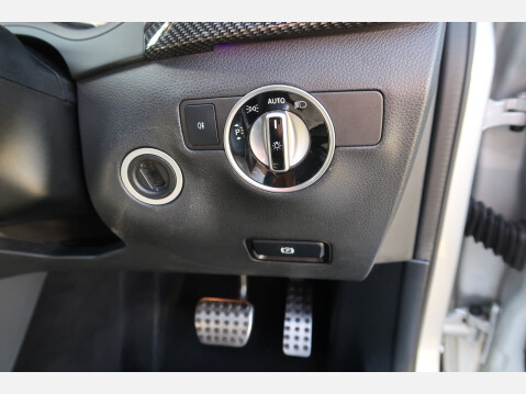 Mercedes-Benz B Class B 180 D AMG LINE PREMIUM 35