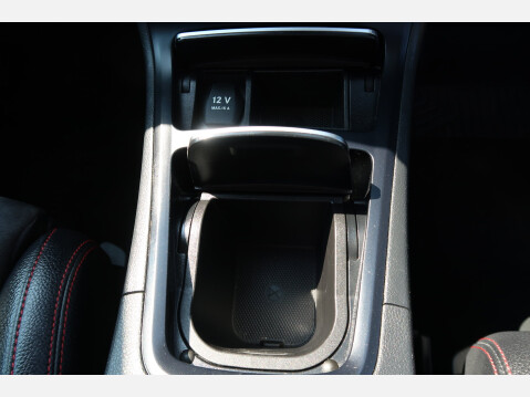 Mercedes-Benz B Class B 180 D AMG LINE PREMIUM 39