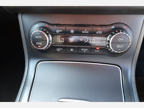 Mercedes-Benz B Class B 180 D AMG LINE PREMIUM 40