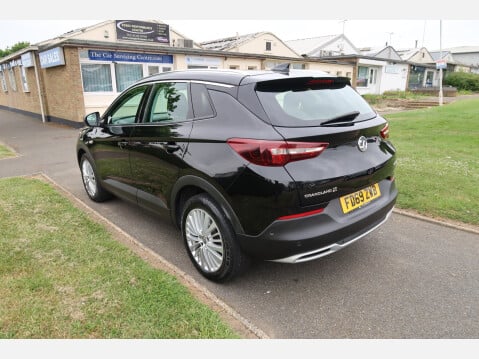 Vauxhall Grandland X BUSINESS EDITION NAV 11