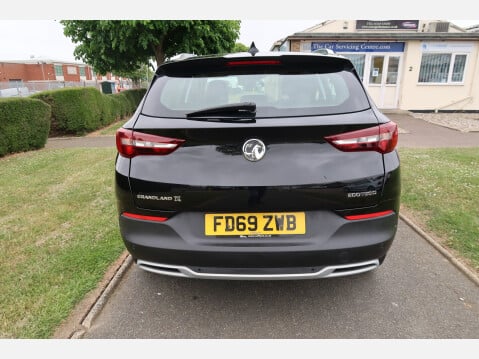Vauxhall Grandland X BUSINESS EDITION NAV 12