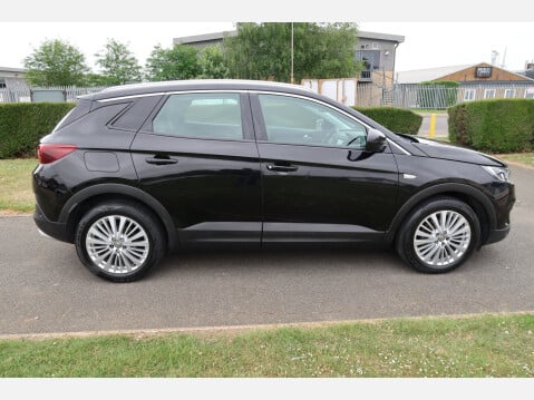 Vauxhall Grandland X BUSINESS EDITION NAV 16