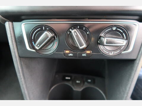 Volkswagen Polo MATCH 38