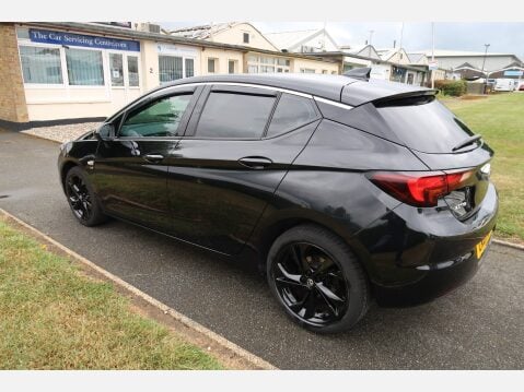 Vauxhall Astra SRI NAV 10