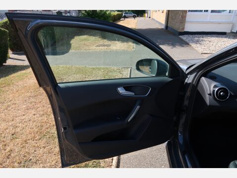 Audi A1 SPORTBACK TFSI S LINE NAV 24