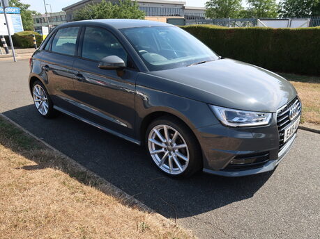 Audi A1 SPORTBACK TFSI S LINE NAV