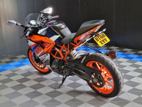 KTM RC RC 390 18 6
