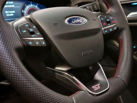 Ford Focus 2.3 Focus ST 5 door 2.3L EcoBoost 280PS FWD 6 Speed Manual 15