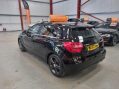 Mercedes-Benz A Class 1.6 A200 Sport 6