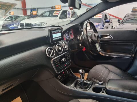 Mercedes-Benz A Class 1.6 A200 Sport 15