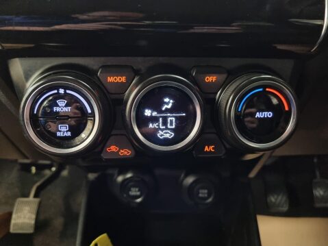 Suzuki Swift 1.0 Boosterjet SHVS SZ5 19