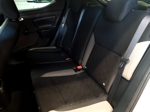 Nissan Micra 0.9 IG-T N-Connecta 19