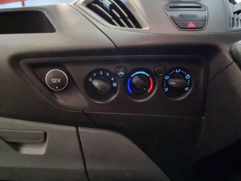 Ford Transit Custom 2.2 TDCi 310 16