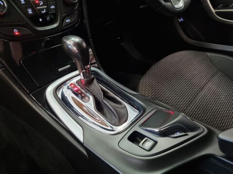 Vauxhall Insignia 2.0 CDTi BiTurbo Nav 16