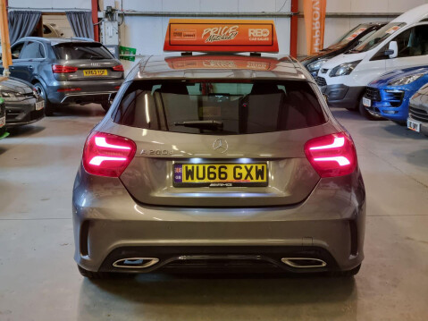 Mercedes-Benz A Class 2.1 A200d AMG Line 7