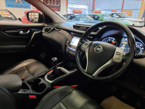 Nissan Qashqai DCI TEKNA 17