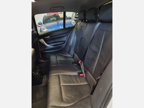 BMW 1 Series 118D SE 26
