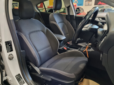 Ford Focus ZETEC 18