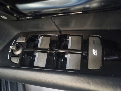 Land Rover Range Rover Evoque SD4 SPECIAL EDITION 27