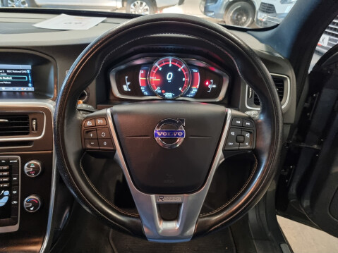Volvo V60 D3 R-DESIGN 19