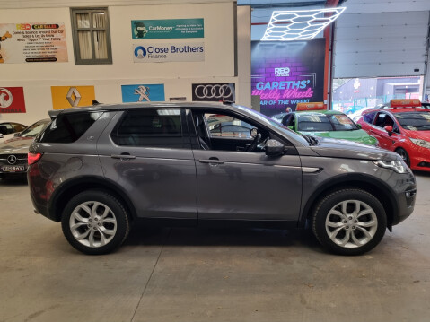 Land Rover Discovery Sport TD4 HSE 9
