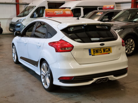 Ford Focus ST-2 TDCI 5