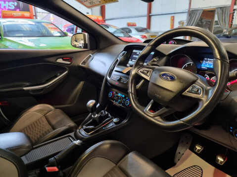 Ford Focus ST-2 TDCI 8