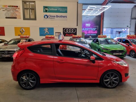 Ford Fiesta ST-LINE 8