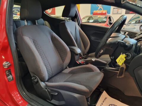 Ford Fiesta ST-LINE 10