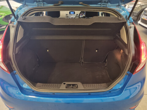 Ford Fiesta TITANIUM 17