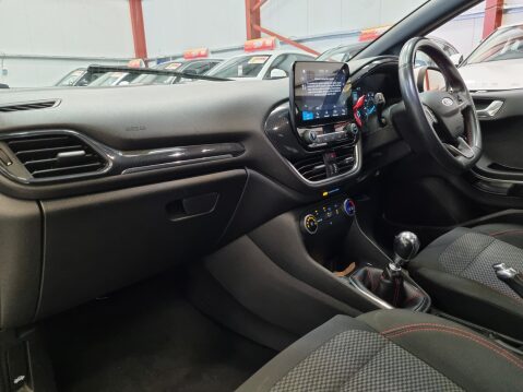 Ford Fiesta ST-LINE 12