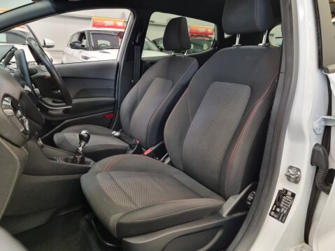 Ford Fiesta ST-LINE 13